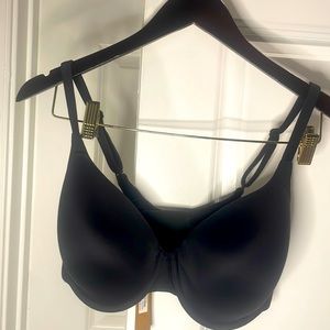 SKIMS NWT Smoothing full coverage bra